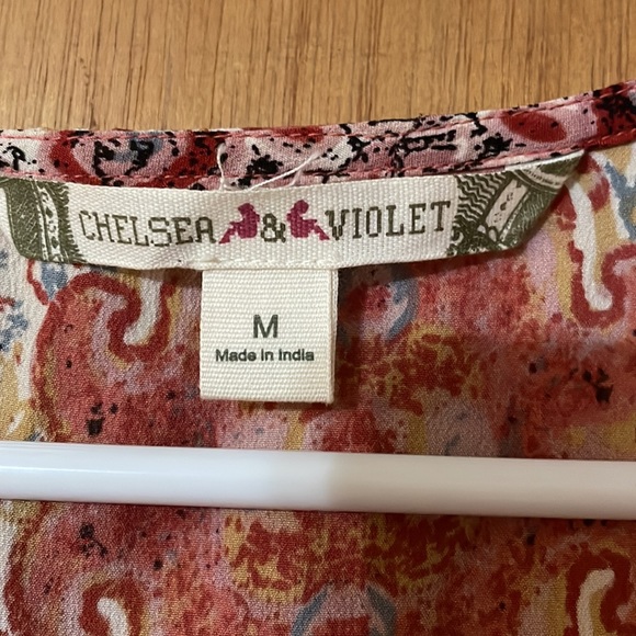 •CHELSEA & VOLIET•DEEP V MULTICOLORED PAISLEY TRIBAL ROMPER SIZE MEDIUM - Picture 5 of 7